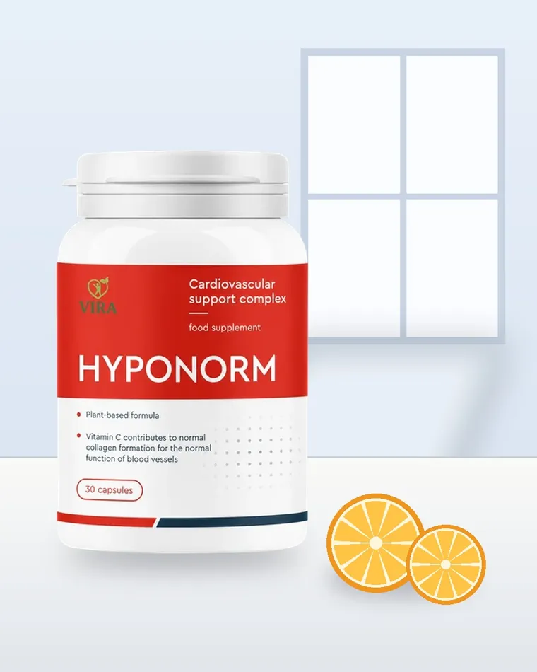 Frasco de HypoNorm en una mesa blanca junto a la ventana con dos rodajas de naranja